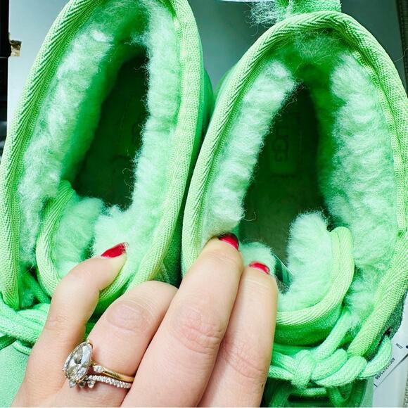 NEW UGG Suede Fur Neumal Boot Lace Up Chukka Ankle Booties Parakeet Green 13 - Picture 5 of 16